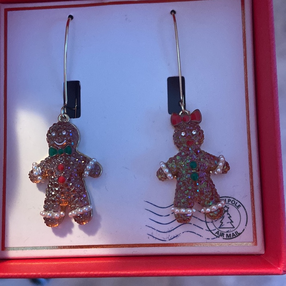 Gingerbread Earrings - Picture 2 of 3